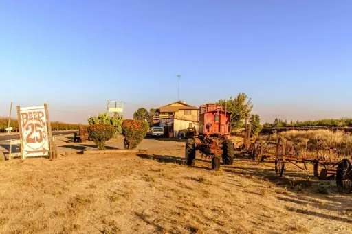Dust and the American West