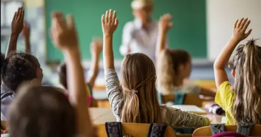 [ Đề Thi Thật ] Schools Are No Longer Necessary
