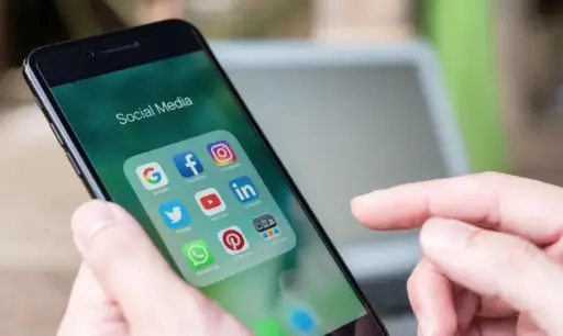 [Topic 26]: Social Media