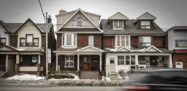 Topic 43: Describe a home that you like to visit but did not want to live in